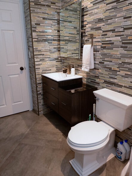 Bathroom - 2945 SW 25th St
