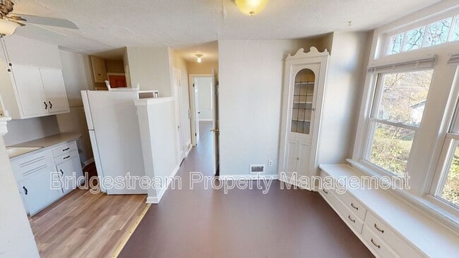 Building Photo - 304 Fountain Ave