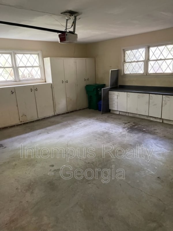 Building Photo - 3474 Sunderland Cir NE