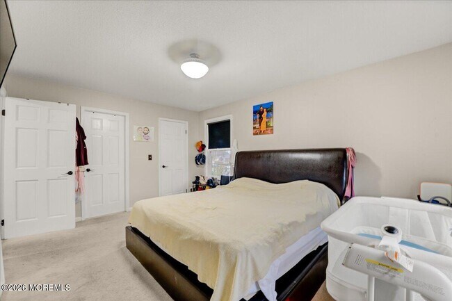 Building Photo - 306 Bromley Pl