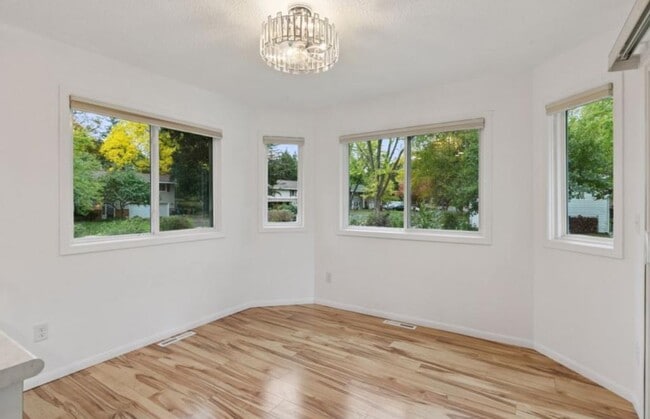 Building Photo - 12824 Eagle Ridge Dr