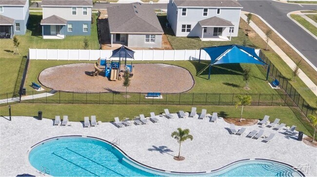 Building Photo - 2821 Pierr St