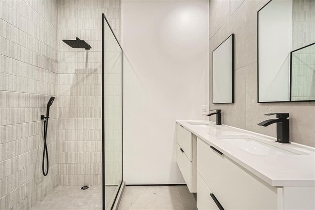 Building Photo - 2203 Walsh Tarlton Ln