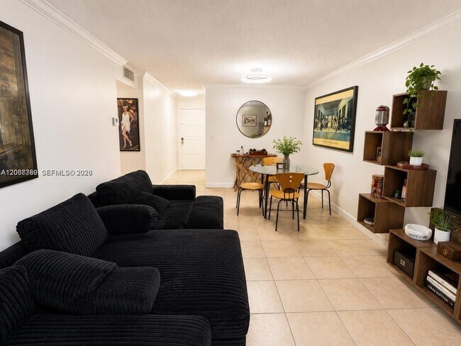 Building Photo - 8650 SW 109th Ave
