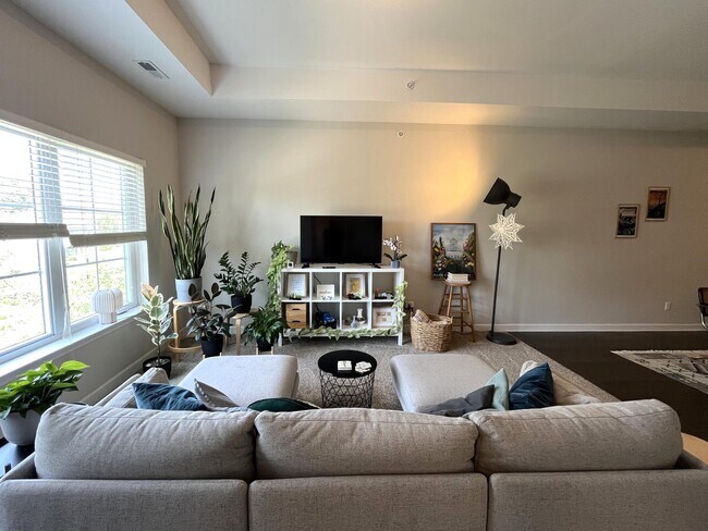 Building Photo - 5619 Arbor Chase Dr