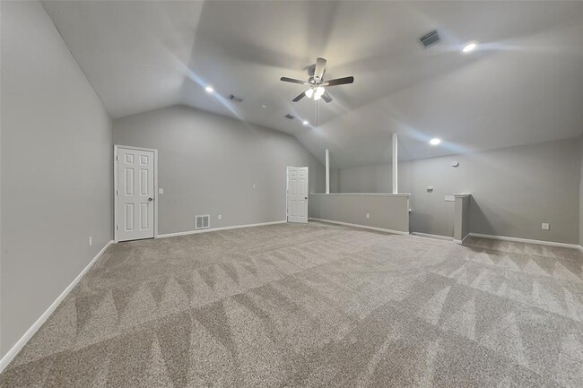 Building Photo - 7102 Blanco Pines Dr