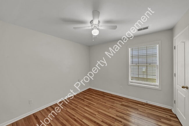 Building Photo - 137 Angel Falls Dr