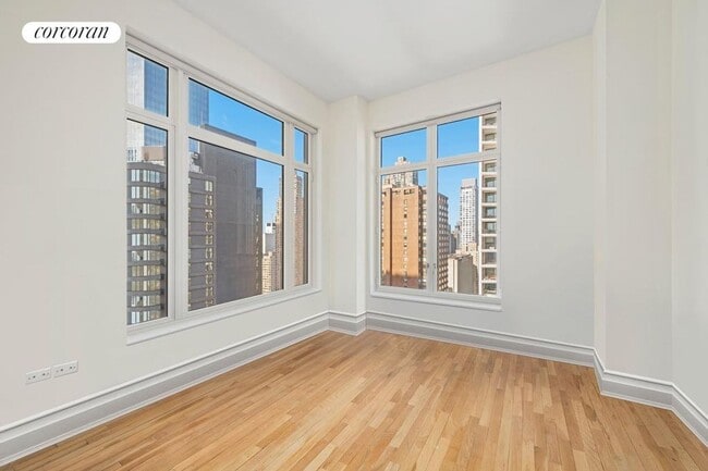 Building Photo - 15 Central Prk W