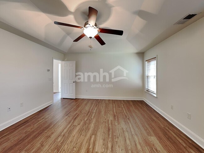 Building Photo - 4403 Mary Point Rd