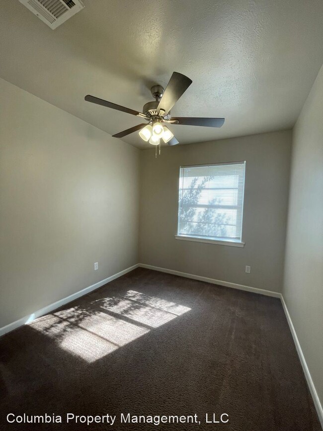 Building Photo - 3 br, 2 bath House - 8 Tulip Drive