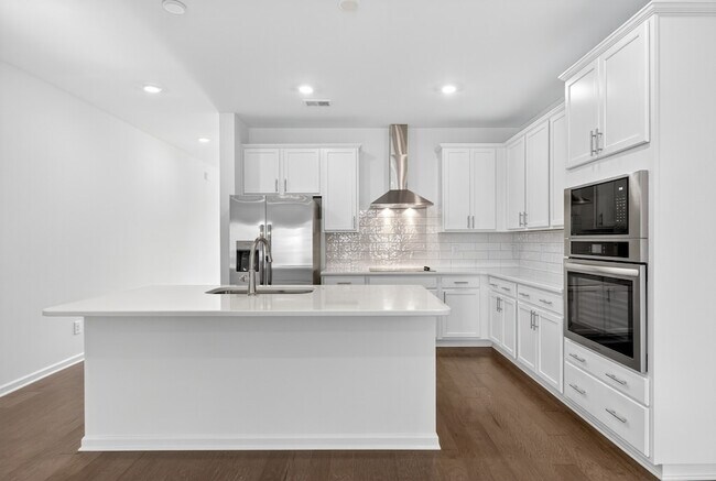 Building Photo - 124 Limbury Ct