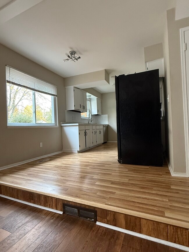 Building Photo - 793 Tarleton Ave