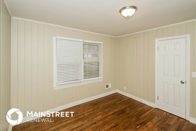 Building Photo - 229 Chickasaw Dr