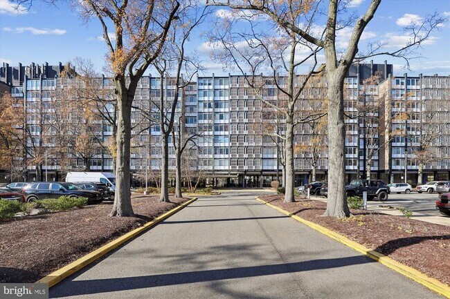 Building Photo - 1311 Delaware Ave SW