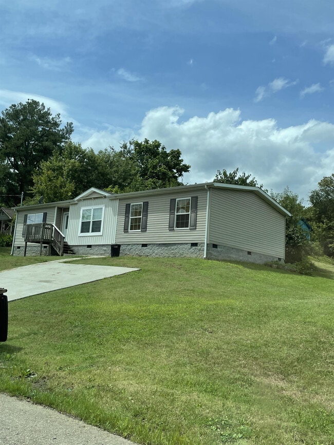 Building Photo - 2719 Addison Dr
