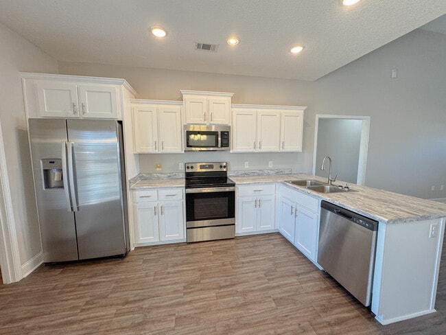 Building Photo - 312 Old Rockdale