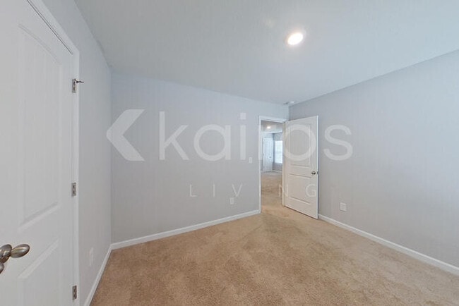 Building Photo - 1422 Native Gdn Rd