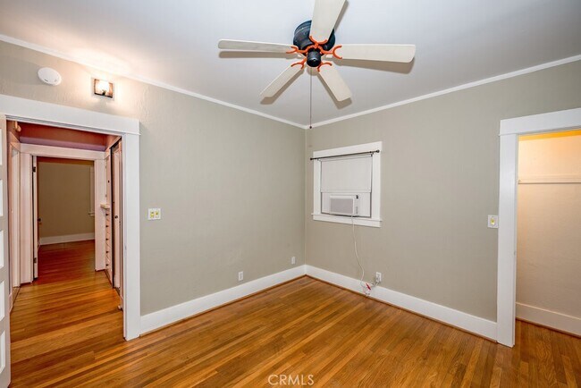 Building Photo - 1243 Yosemite Dr