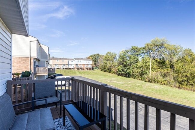 Building Photo - 408 Bonnie Brae Dr
