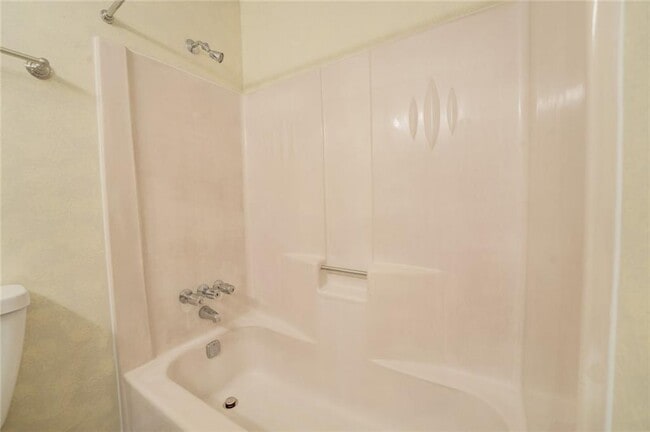 Building Photo - 905 Rambling Rose Ct NW