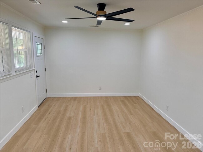 Building Photo - 1448 Academy St