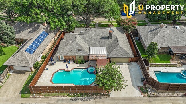 Building Photo - Great property in Plano mature community w...