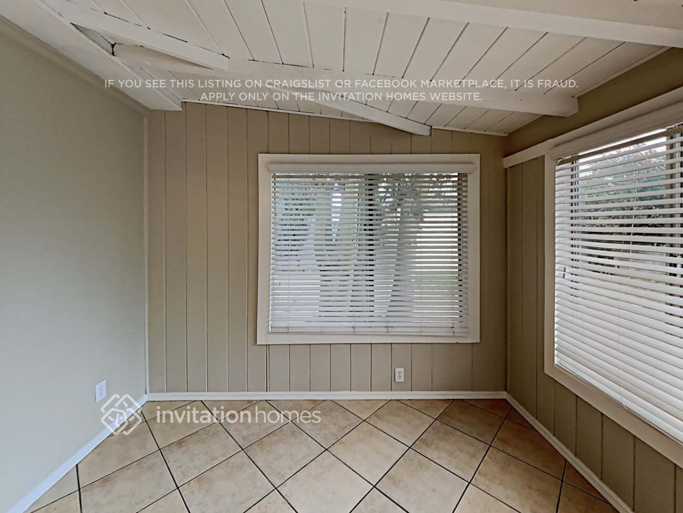 Building Photo - 15042 Romar St