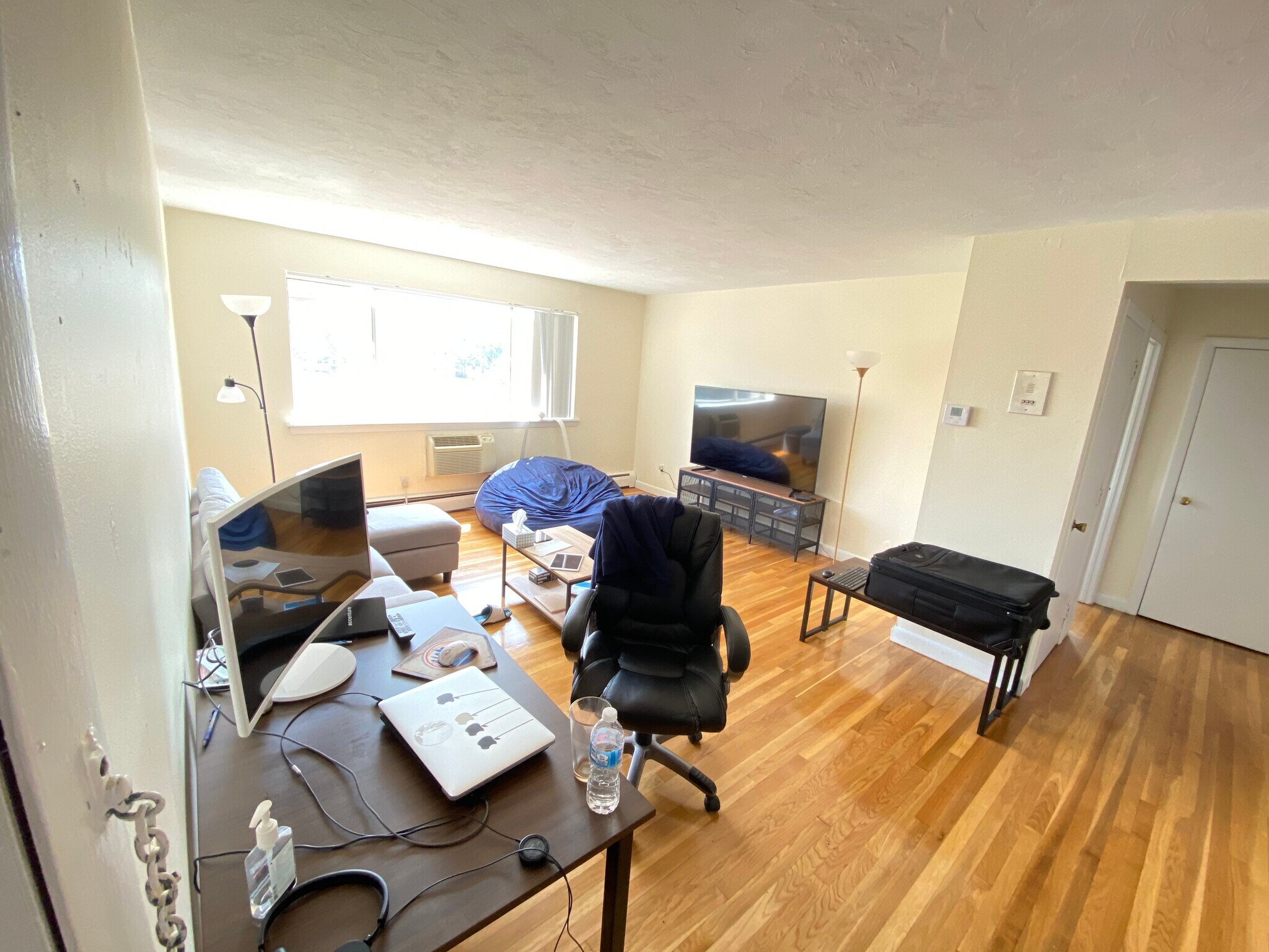 Living Room - 95 Gardner St