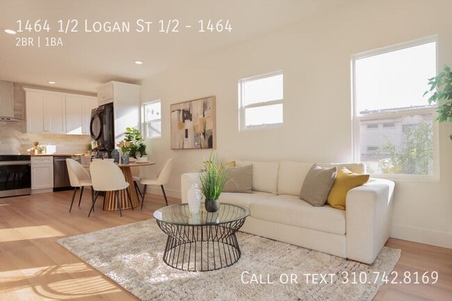 Building Photo - 1464 1/2 Logan St 1/2-1464