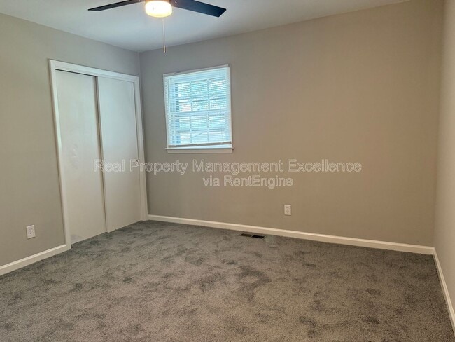 Building Photo - 804 Greenwich St