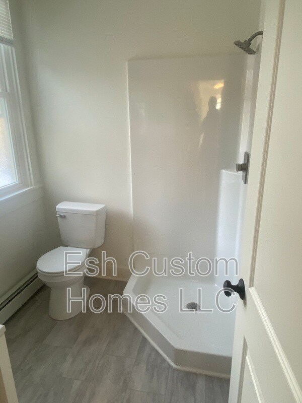 Building Photo - 2686 Lititz Pike