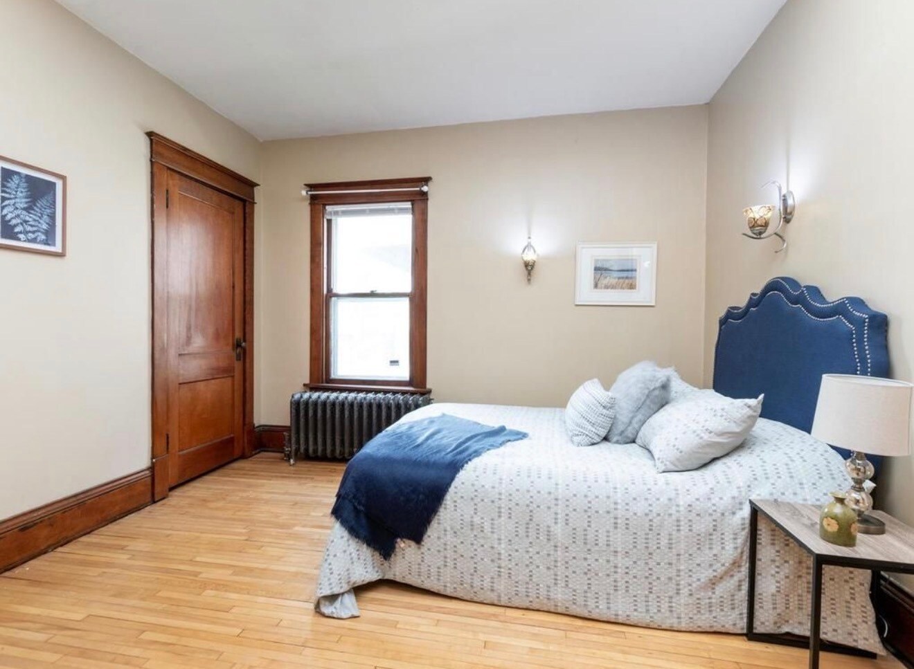 Building Photo - 2642 Emerson Ave N