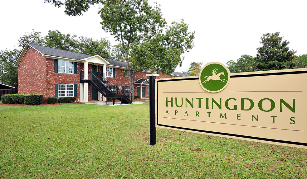 Primary Photo - Huntingdon Apartments