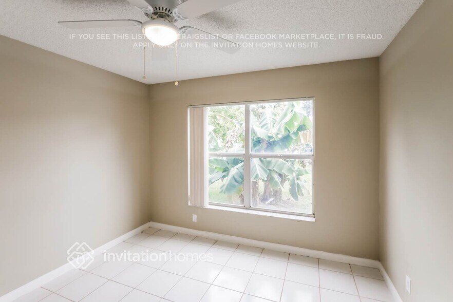 Building Photo - 9130 NW 44th Ct