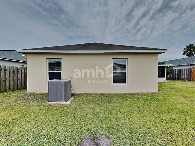 Building Photo - 5507 Ashleigh Park Dr