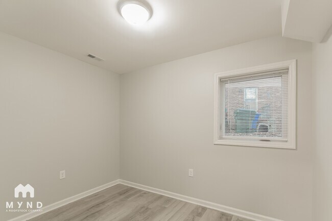 Building Photo - 2916 Dunsinane Ct