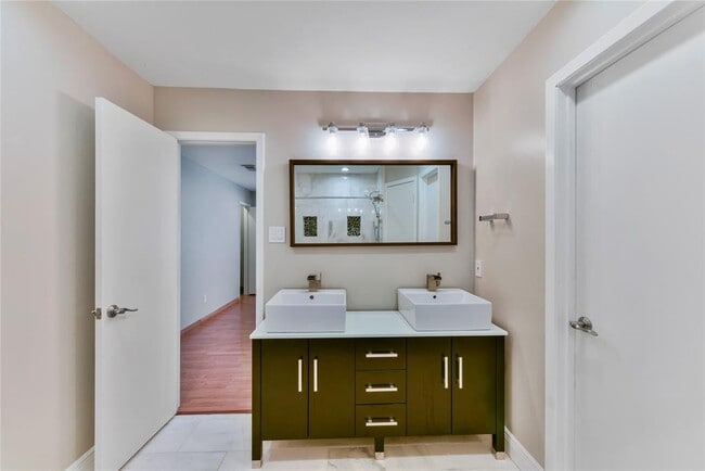 Building Photo - 9108 Texas Sun Dr