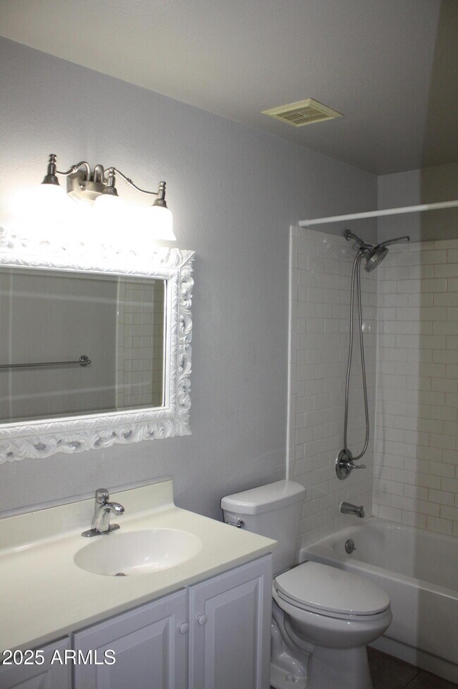 Building Photo - 15420 N 58th Ave