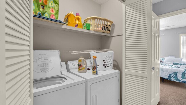 Building Photo - 414 Garden Dr