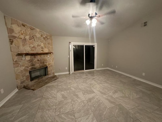 Building Photo - 6565 Arancio Dr W