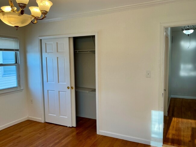 Building Photo - 306 Jefferson Ave