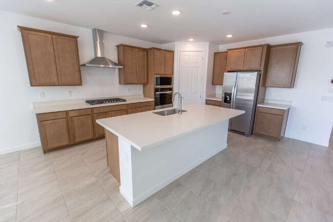 Building Photo - 23007 E Watford Dr