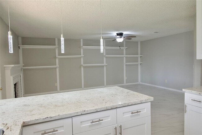 Building Photo - 3418 Green Fields Dr