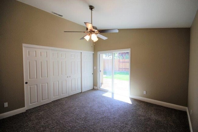 Building Photo - Galt 3 Bed 2 Bath Home