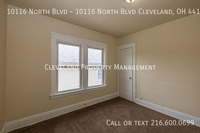 Building Photo - Side-by-side Cleveland Duplex