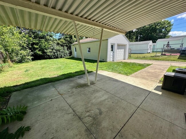 Building Photo - 1265 Anderson Rd