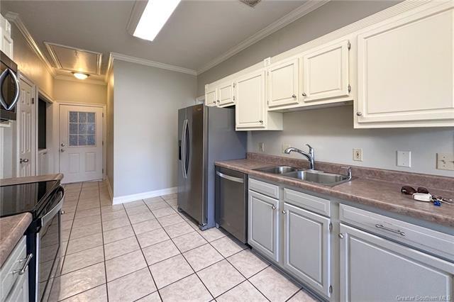 Building Photo - 5672 Cheyenne Trail