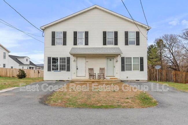 Primary Photo - 119 E Rd