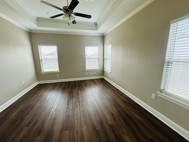 Building Photo - 10032 Braided Briar Ln