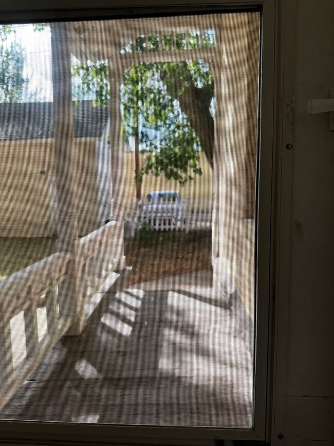 Building Photo - 1669 N Humboldt Ave